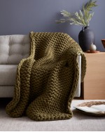 Chunky Knit Weighted Blanket - Olive